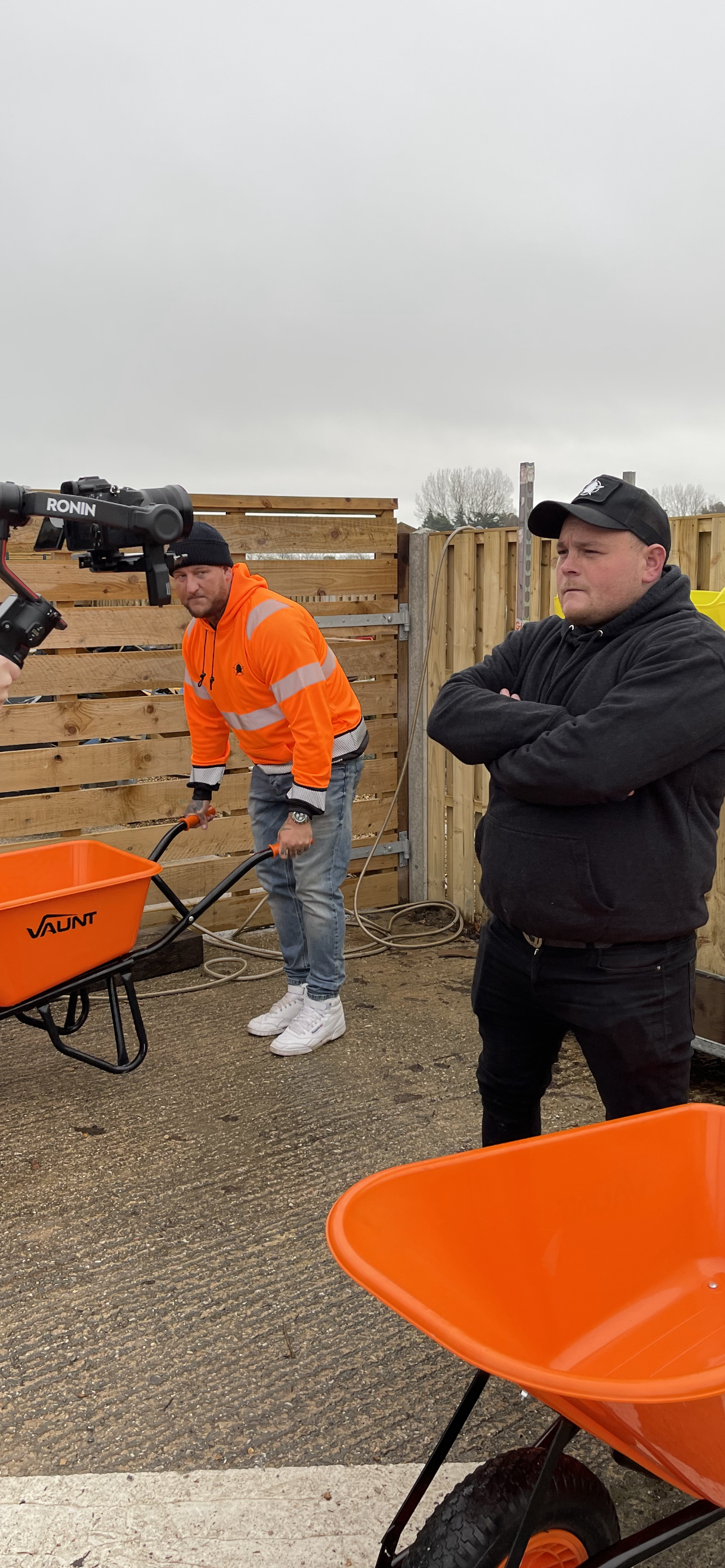 Vaunt wheelbarrow discount